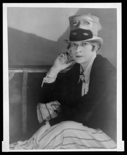 Proportional_710_janet_flanner_by_berenice_abbott