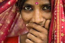 Proportional_227_dark_eyes_24x342
