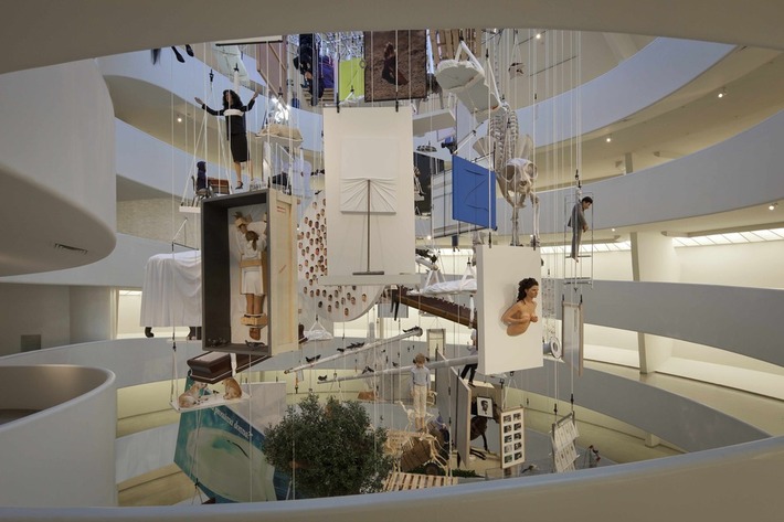 Proportional_710_cattelan_install_process-exh_ph221_2_jpg